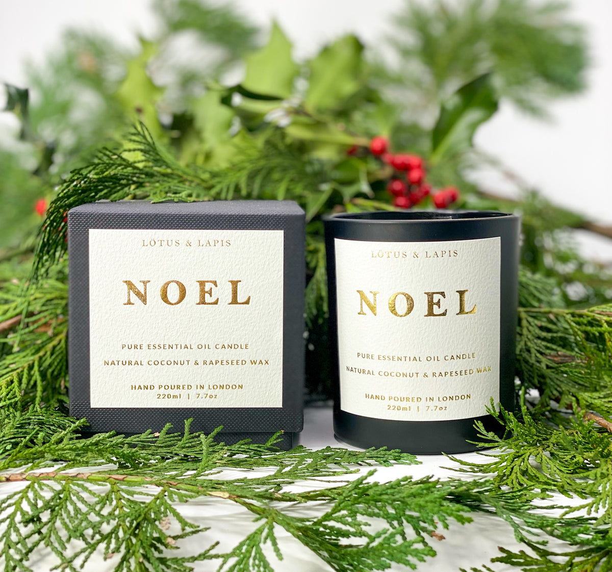 Our Noel Christmas candle smells divine. It is a combination of Mandarin, Orange, Lemon, Nutmeg, Cinnamon, Clove, Cardamon, Patchouli, Tonka Bean and Vanilla.